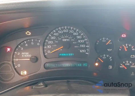 2005 Chevrolet Silverado 1500 Ls z USA, uszkodzony, nr VIN 2GCEC19T751149744